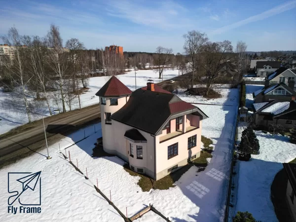 Privātmājas skats no aizmugures no gaisa Ruģeļos, Daugavpilī.