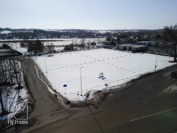 Zemes gabals ar skatu uz Daugavu. Ar robežu līnijām